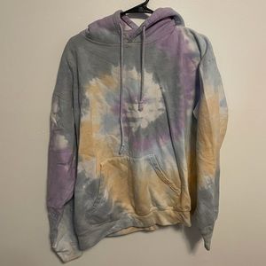 Tie-dye sweatshirt